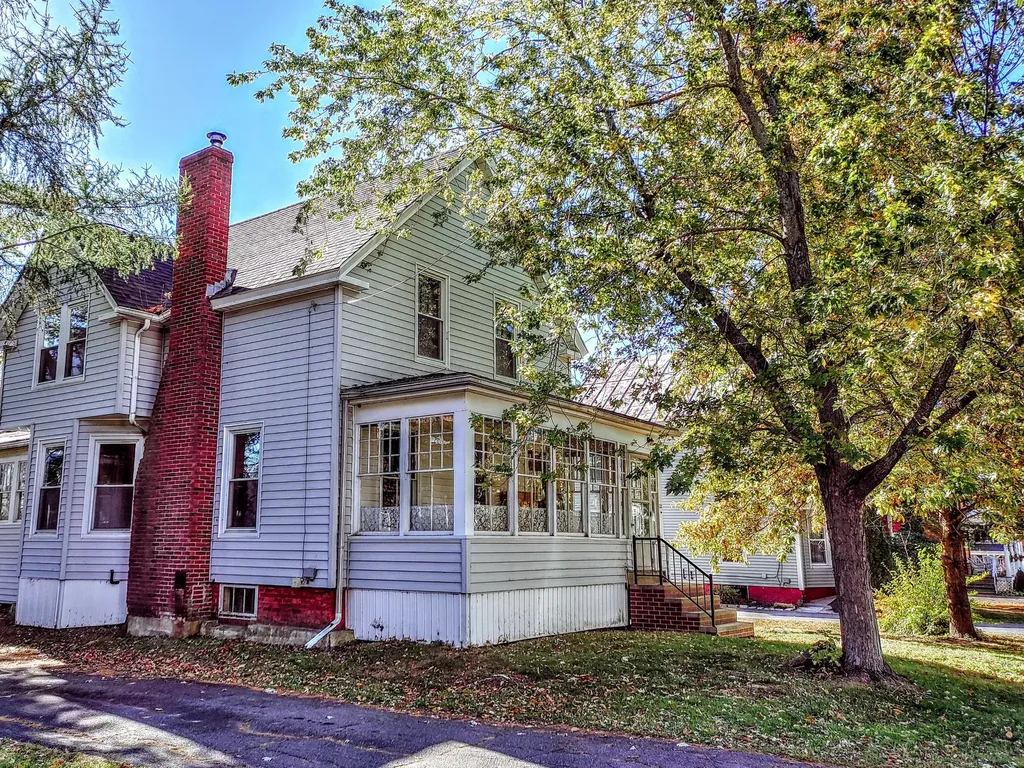 22 Prospect Street Waterville ME 04901