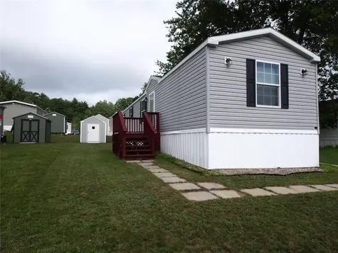 33 Woodside Drive Lisbon ME 04250