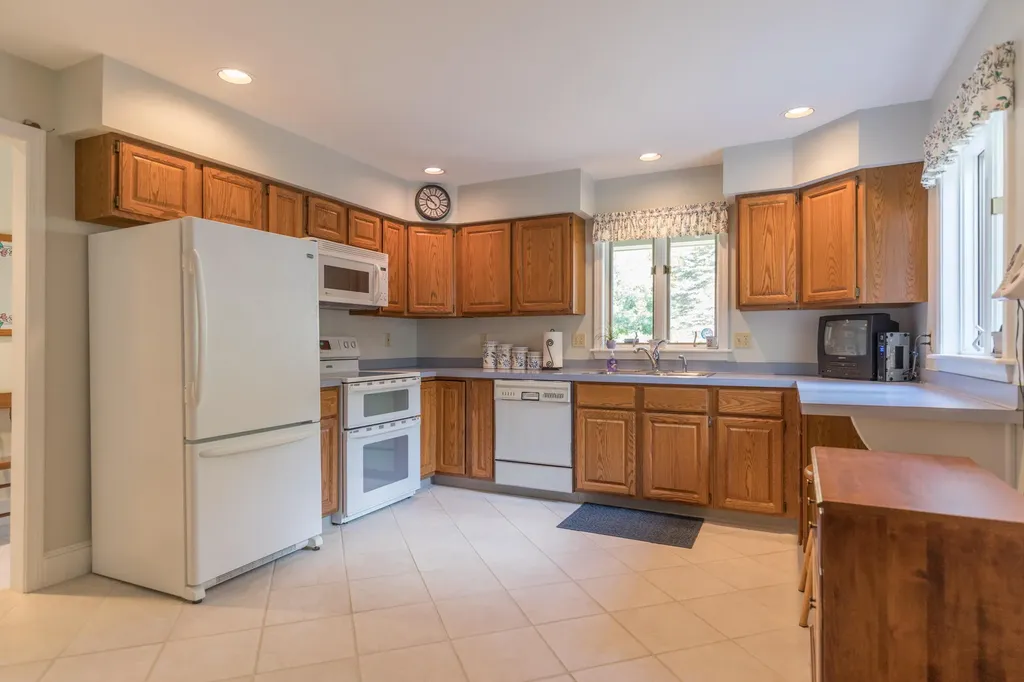 1 Juneberry Court Yarmouth ME 04096