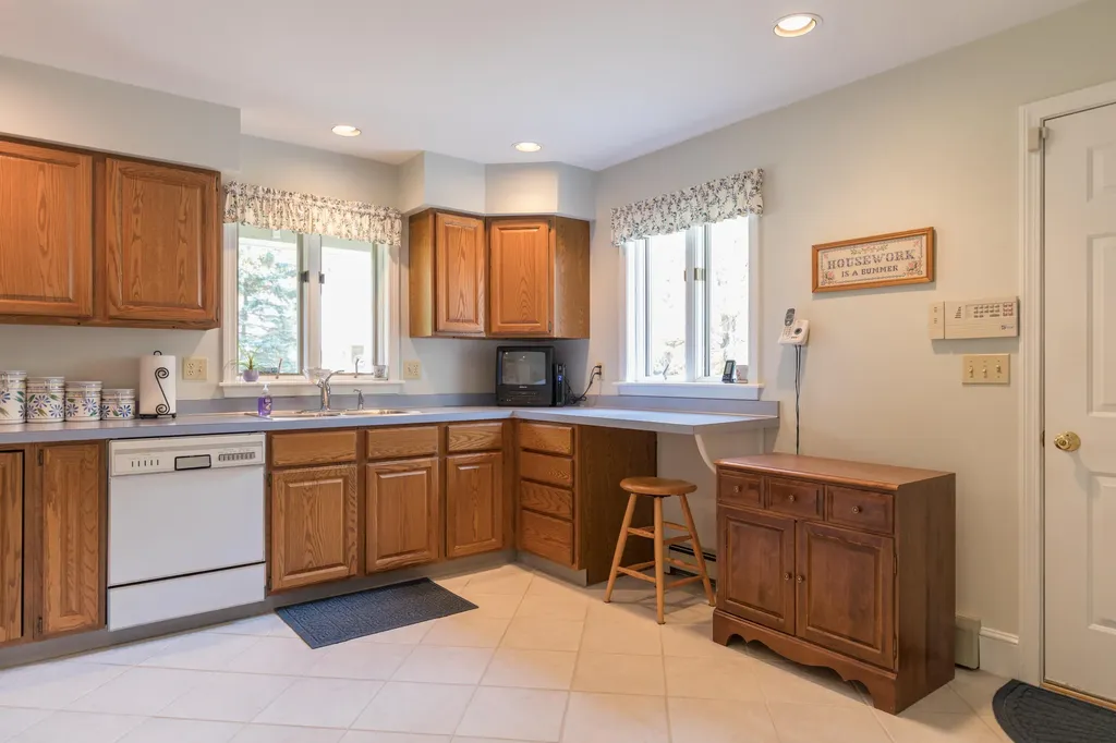 1 Juneberry Court Yarmouth ME 04096