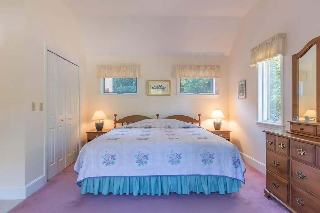 1 Juneberry Court Yarmouth ME 04096