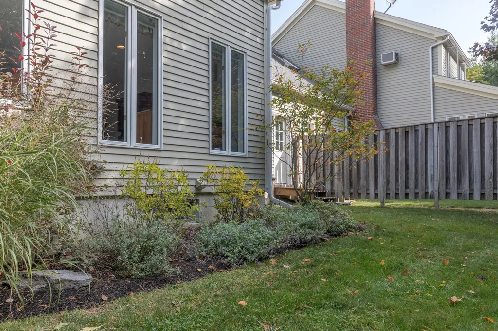 1 Juneberry Court Yarmouth ME 04096