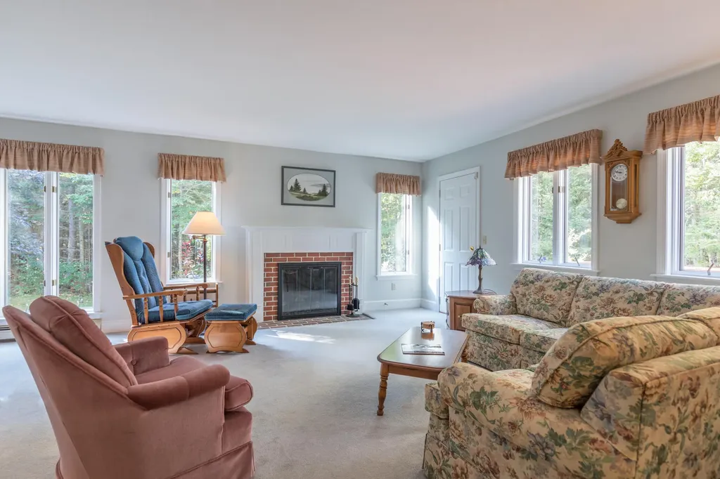 1 Juneberry Court Yarmouth ME 04096