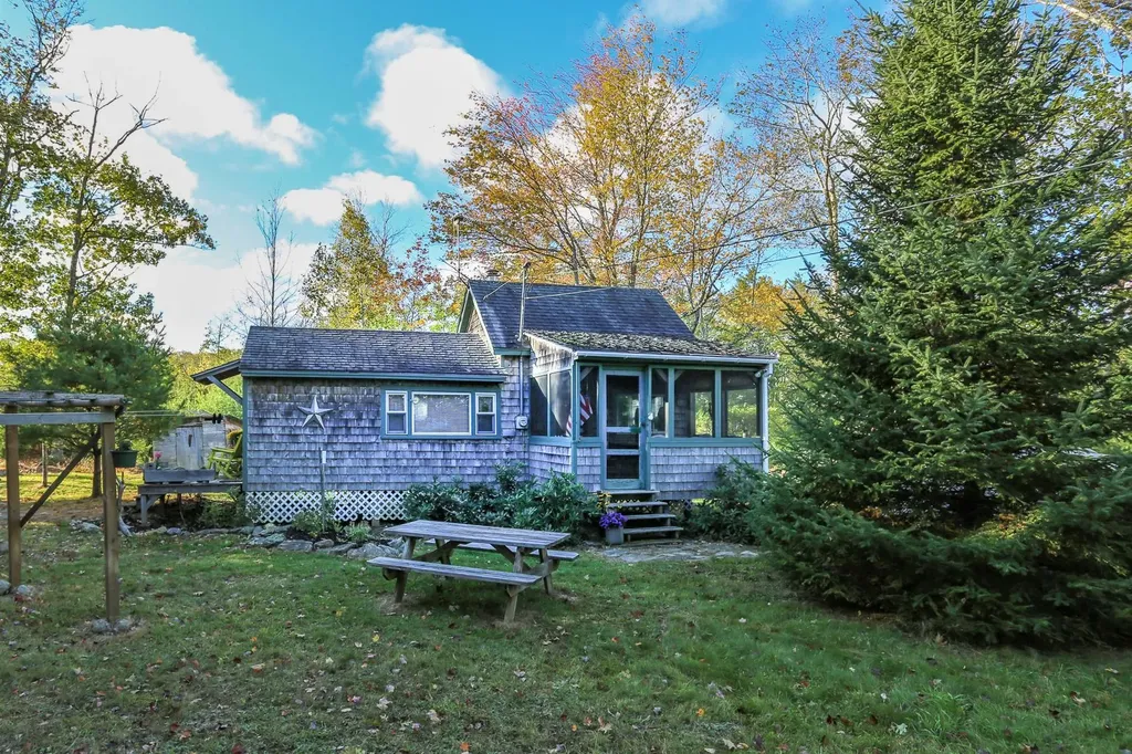 378 Mclain Road Liberty ME 04949
