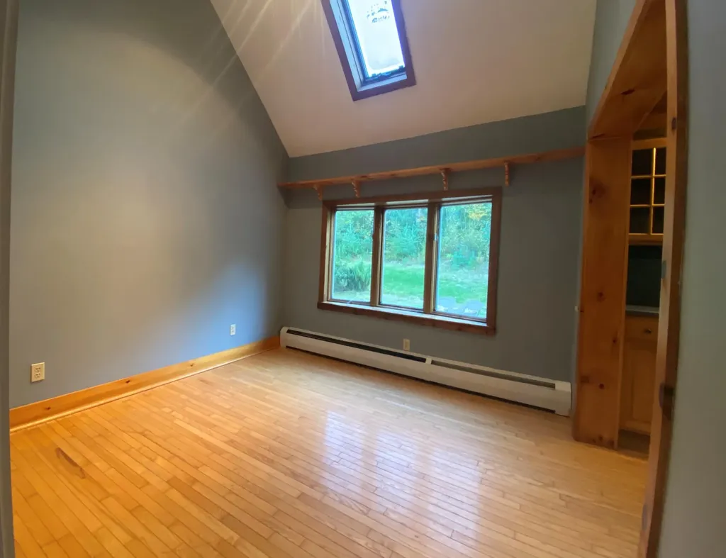 17 Bryant Street Bristol ME 04539