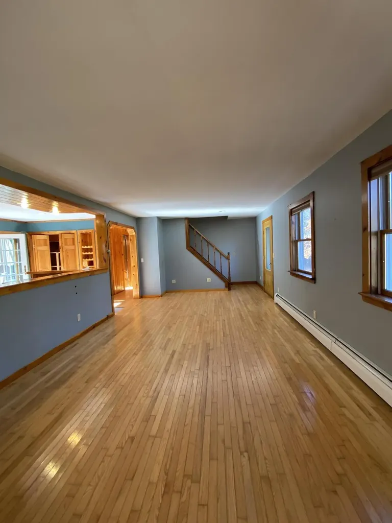 17 Bryant Street Bristol ME 04539