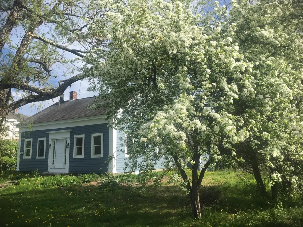 1427 Us Highway 1 Hancock ME 04640