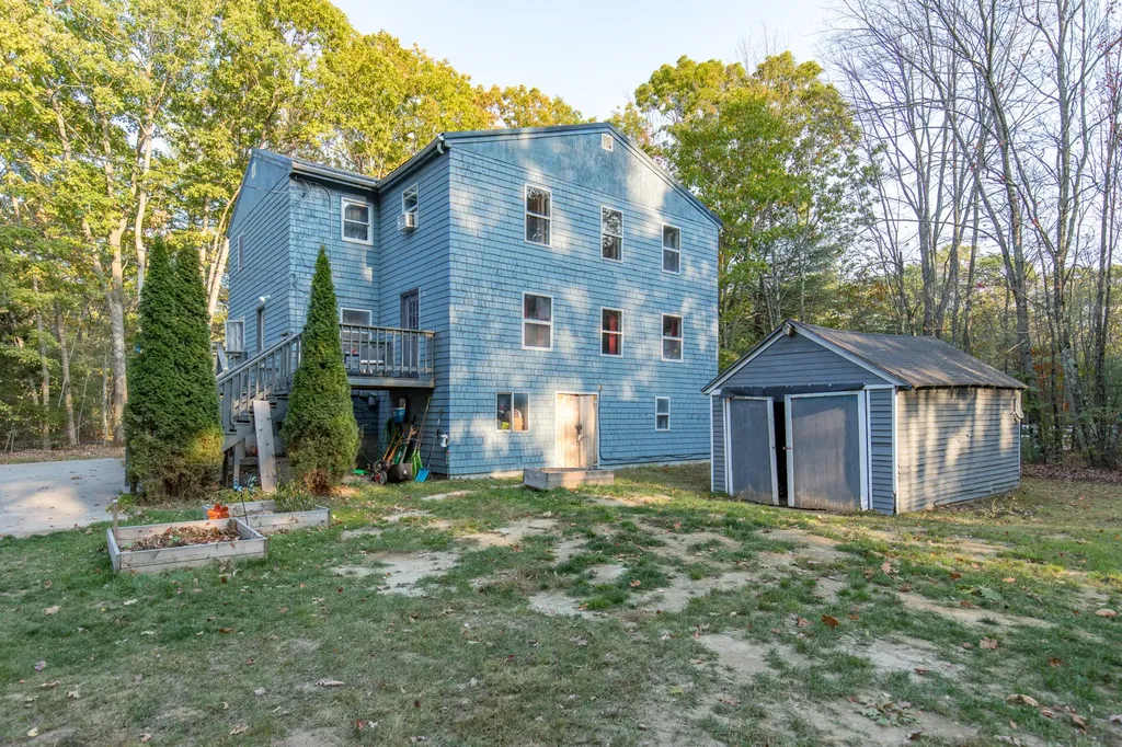 13 Isinglass Road Lyman ME 04002