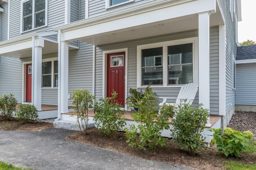 54 Seavey Street Westbrook ME 04092