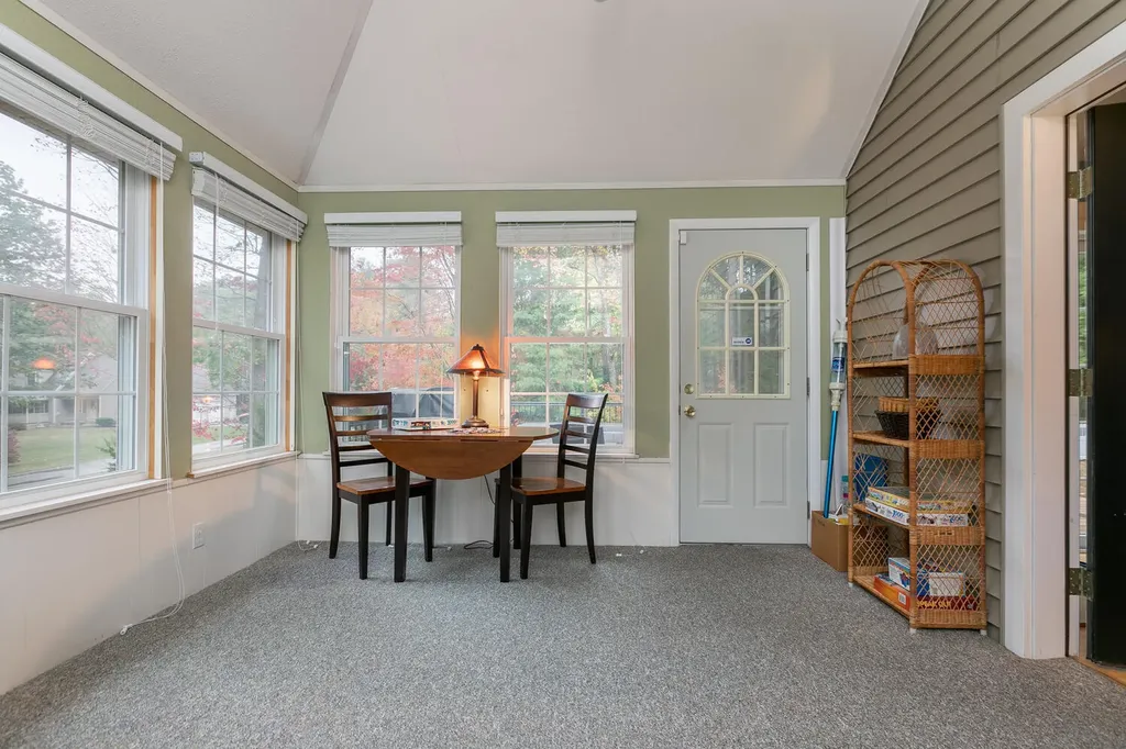 9 Heritage Lane Scarborough ME 04074