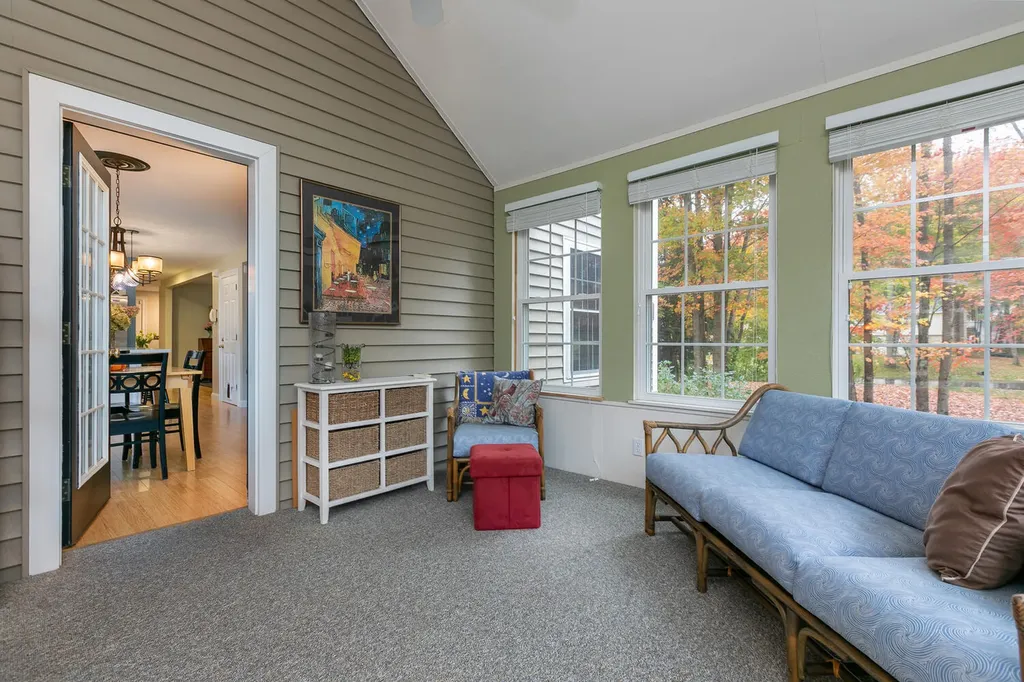 9 Heritage Lane Scarborough ME 04074