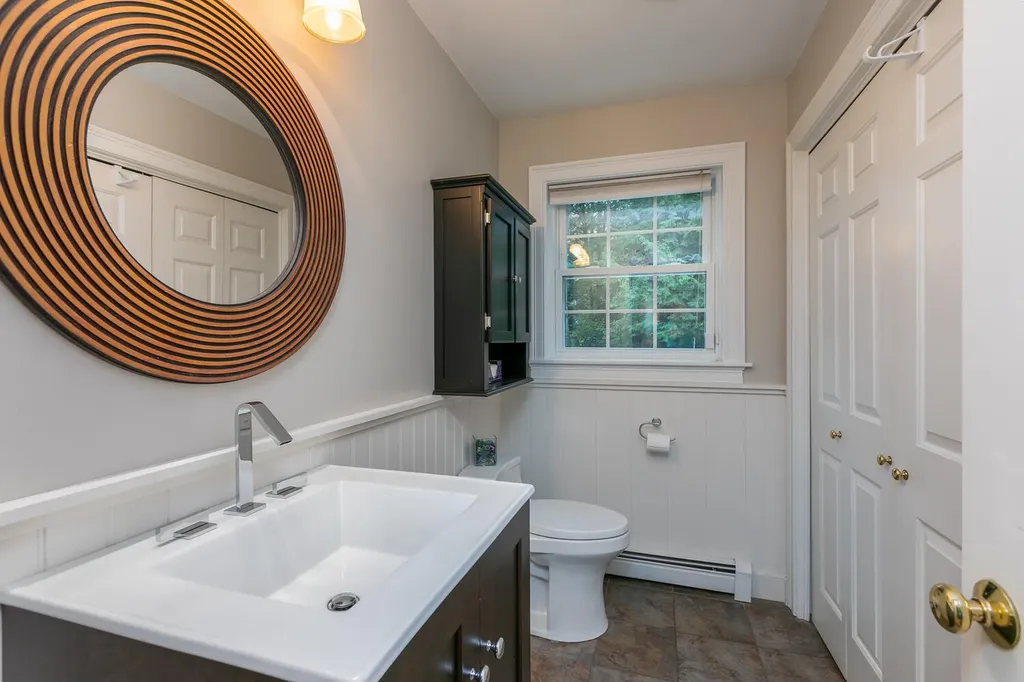 9 Heritage Lane Scarborough ME 04074