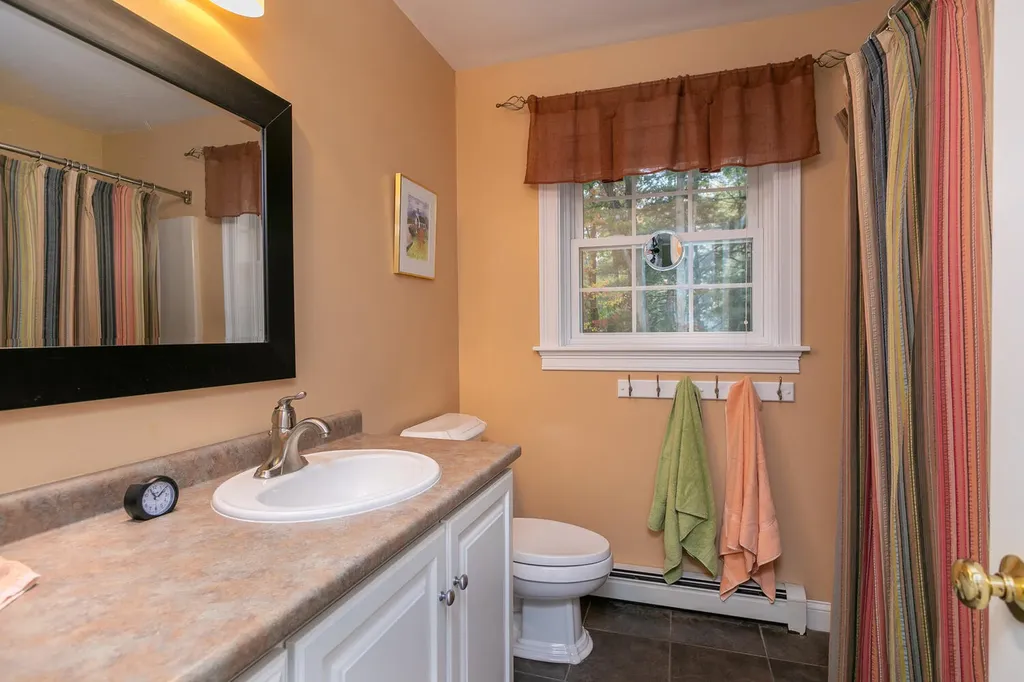 9 Heritage Lane Scarborough ME 04074