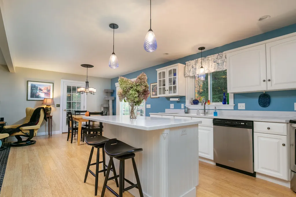 9 Heritage Lane Scarborough ME 04074