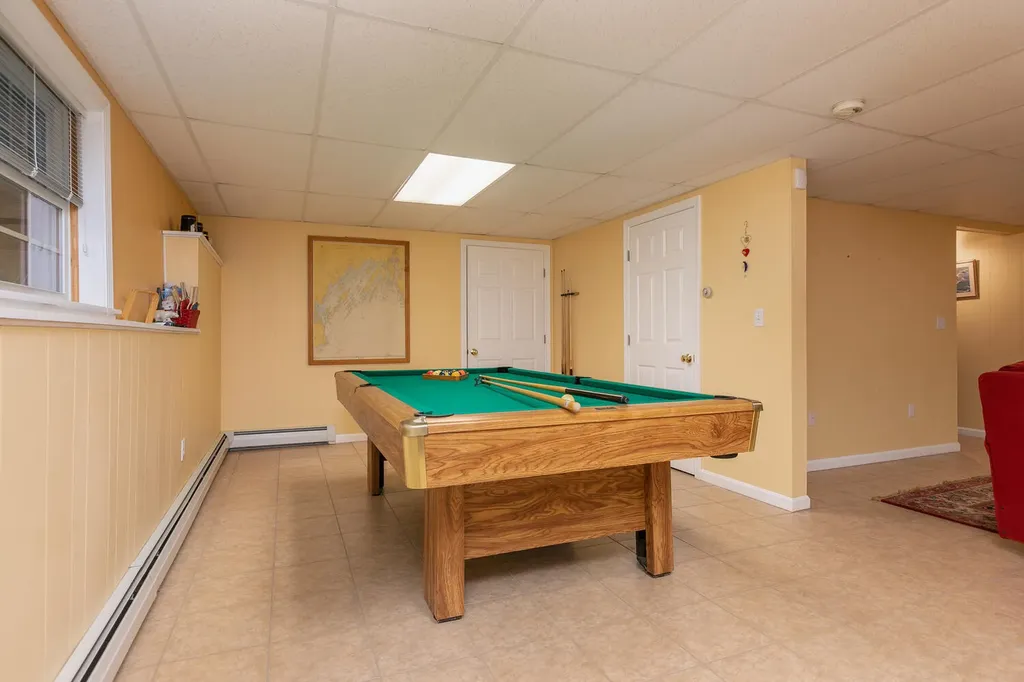 9 Heritage Lane Scarborough ME 04074