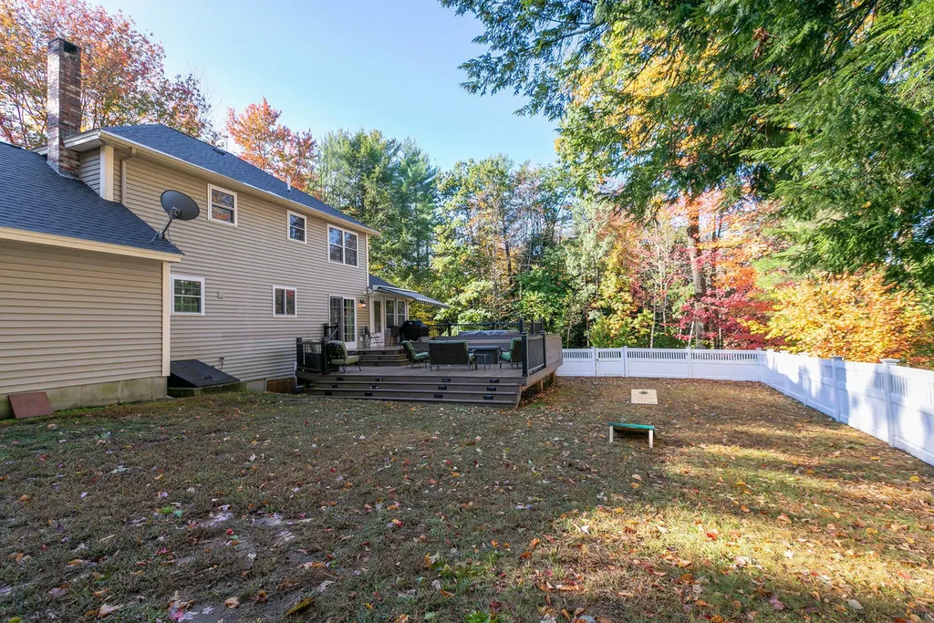 9 Heritage Lane Scarborough ME 04074