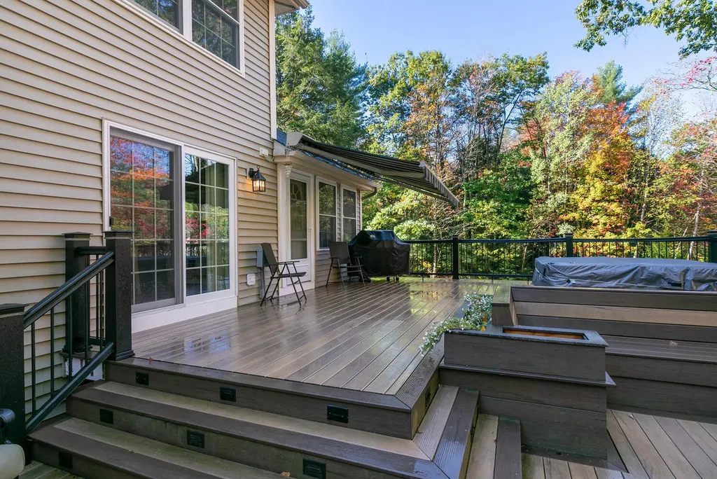 9 Heritage Lane Scarborough ME 04074