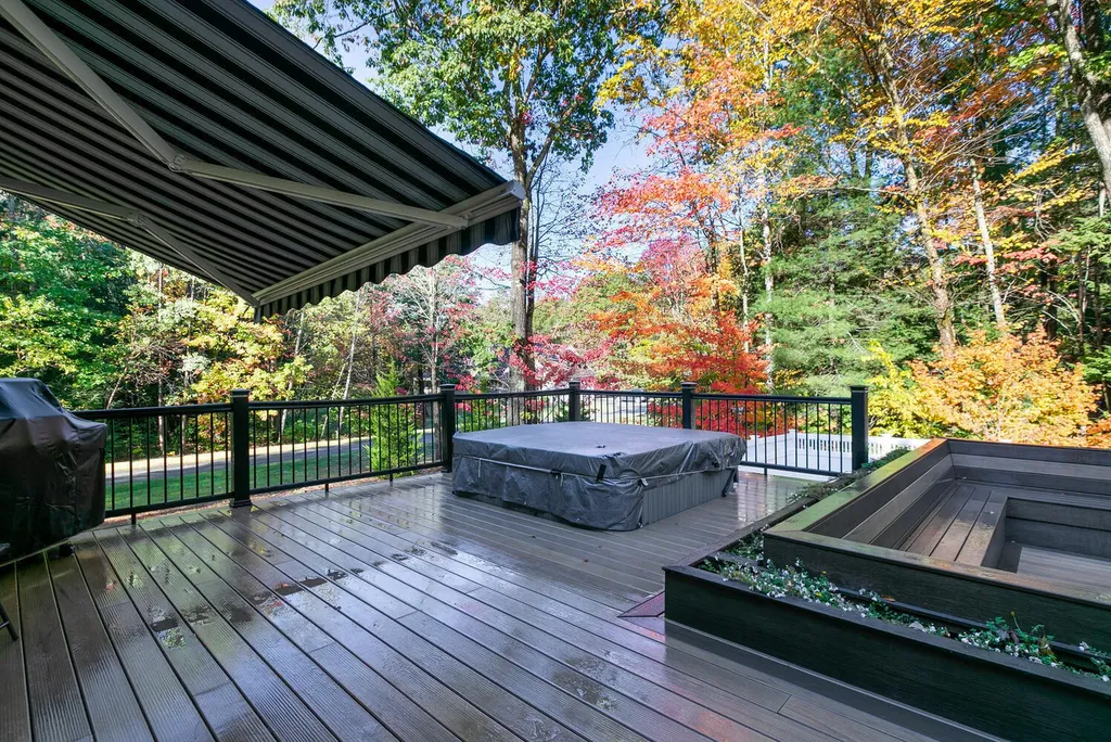 9 Heritage Lane Scarborough ME 04074