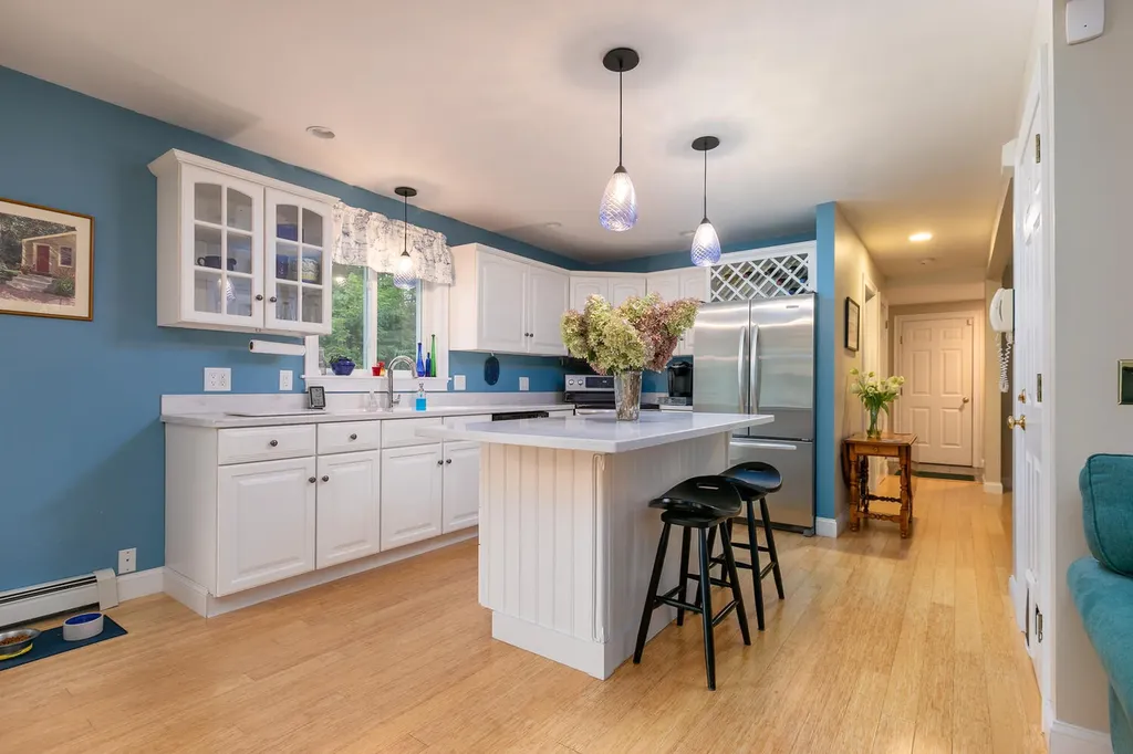 9 Heritage Lane Scarborough ME 04074