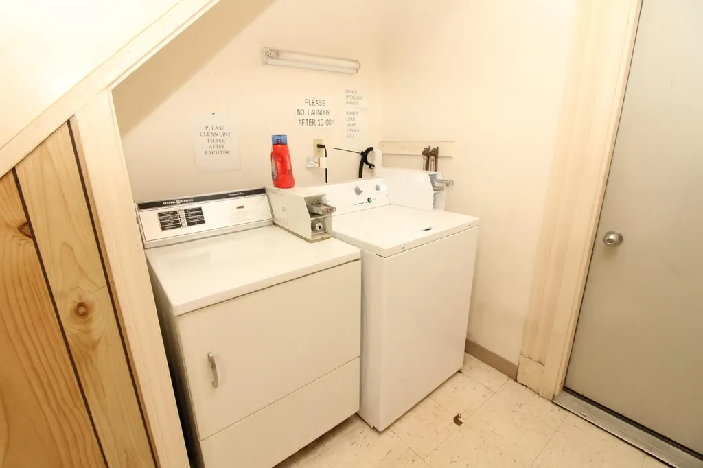 20 Boynton Street Bangor ME 04401