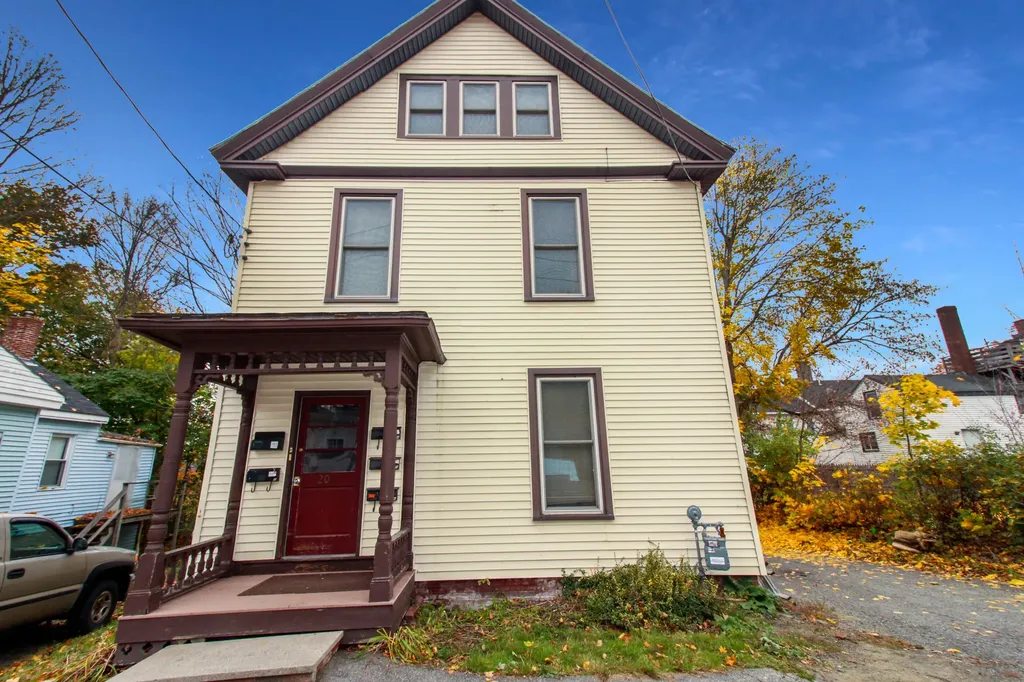 20 Boynton Street Bangor ME 04401