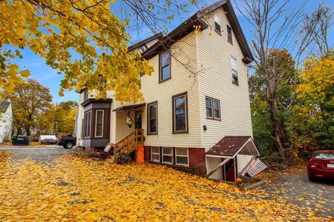 20 Boynton Street Bangor ME 04401