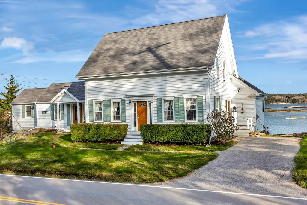 907 Cundys Harbor Road Harpswell ME 04079