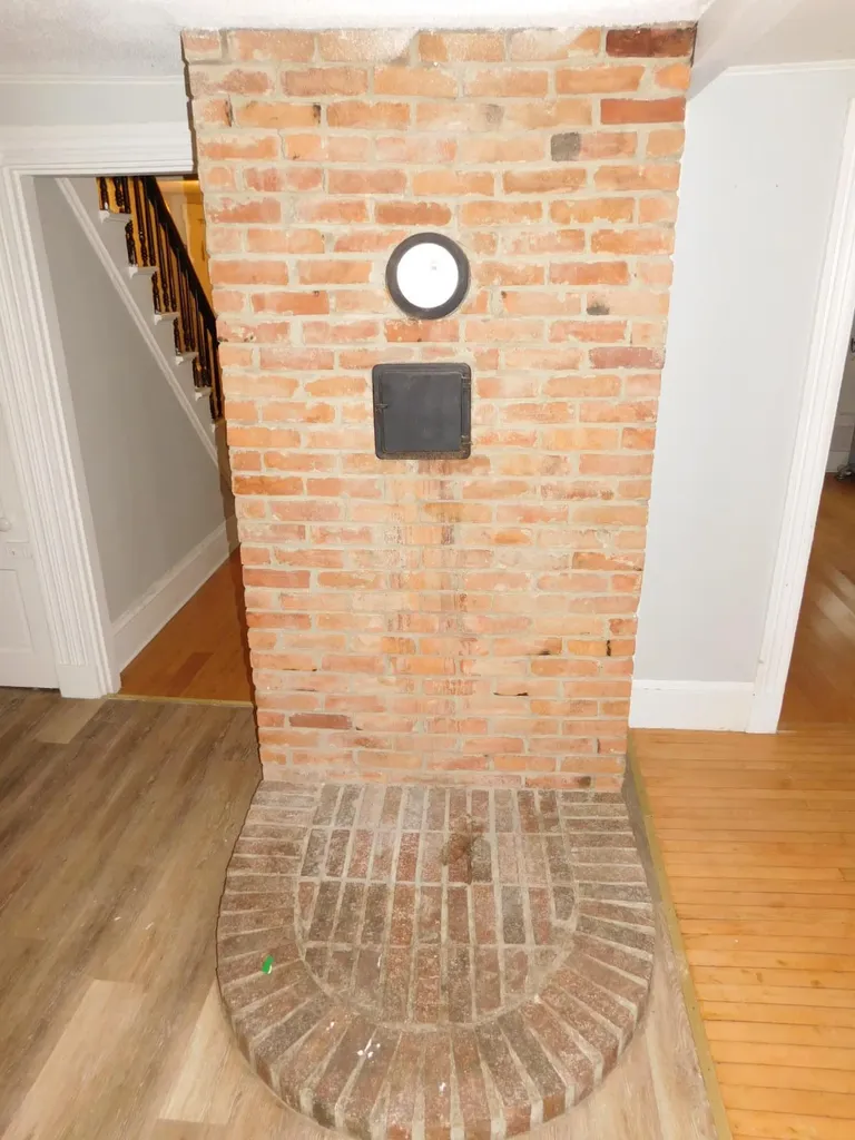 318 Grove Street Bangor ME 04401