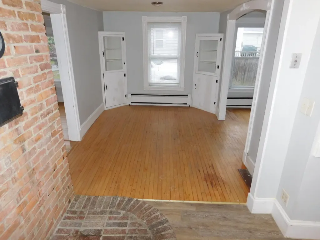 318 Grove Street Bangor ME 04401