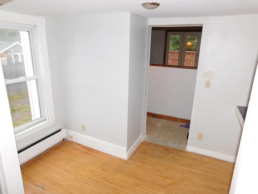 318 Grove Street Bangor ME 04401