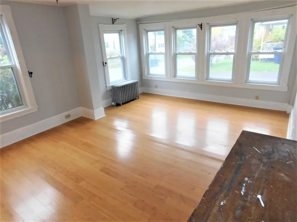 318 Grove Street Bangor ME 04401