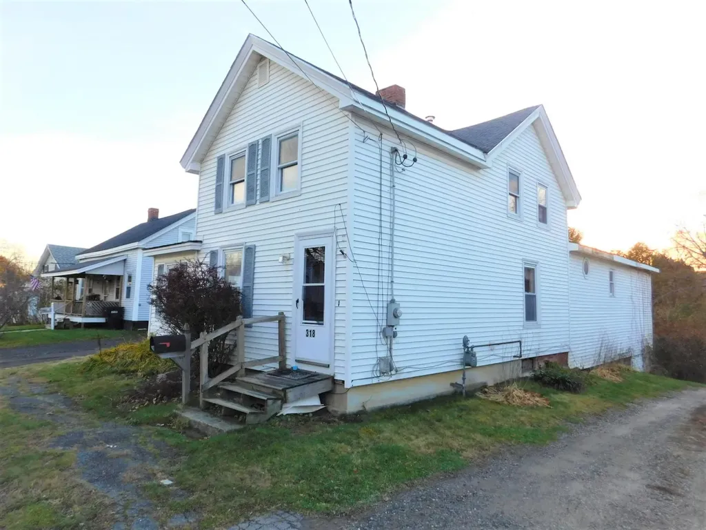 318 Grove Street Bangor ME 04401