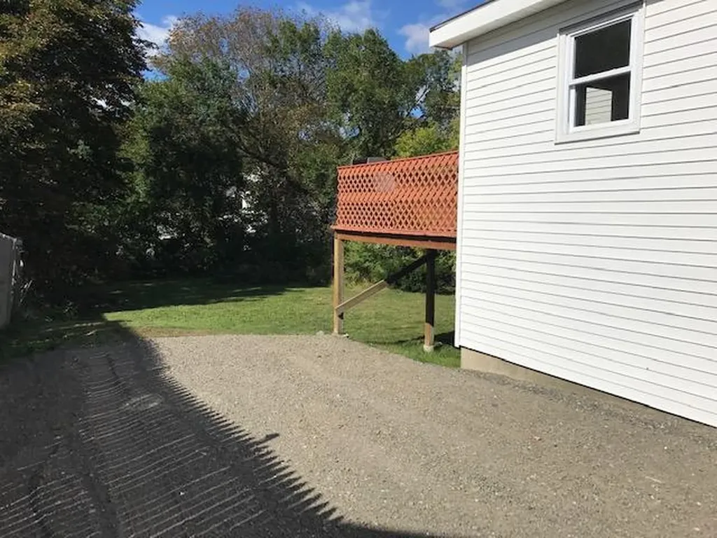 318 Grove Street Bangor ME 04401