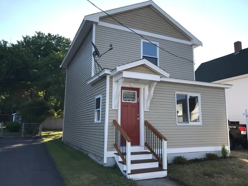 31 North Avenue Sanford ME 04073