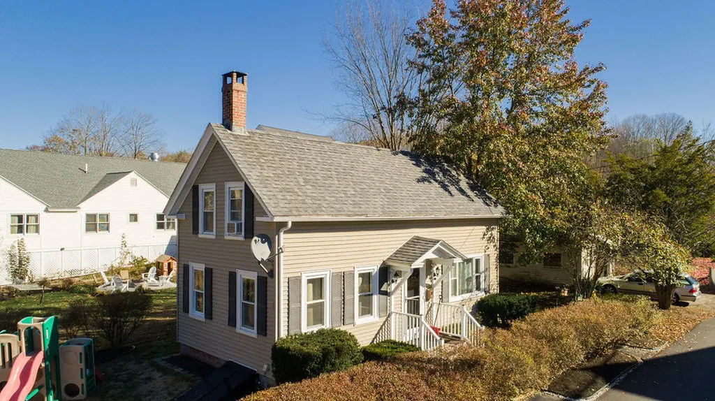 16 Colcord Street South Berwick ME 03908