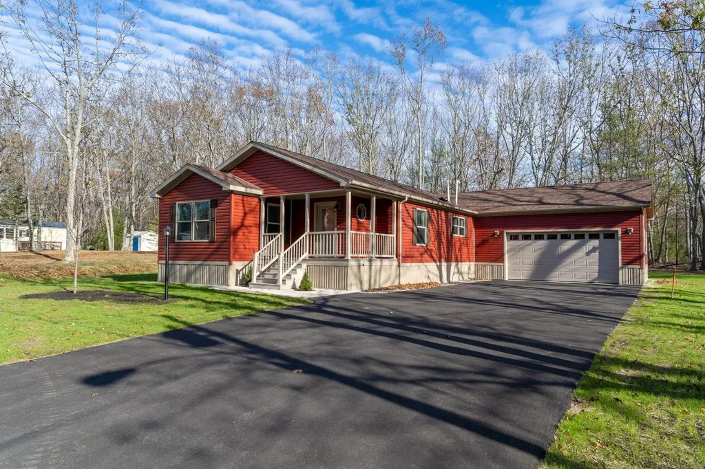 27 Sunset Lane Alfred ME 04002