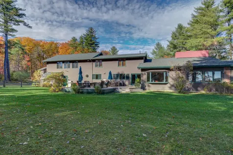 165 West Shore Road Auburn ME 04210