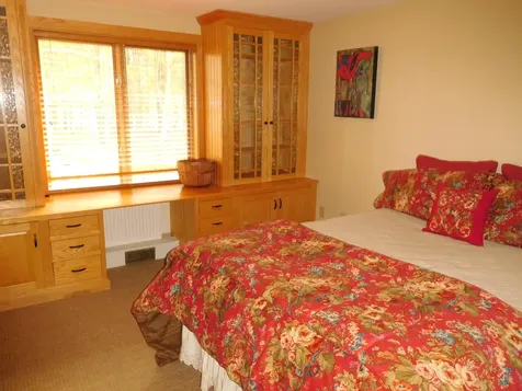 165 West Shore Road Auburn ME 04210