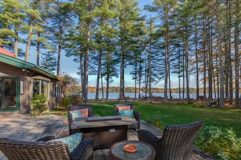 165 West Shore Road Auburn ME 04210