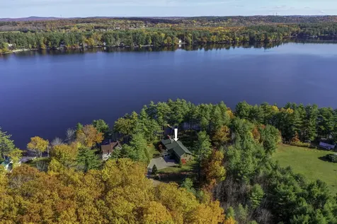 165 West Shore Road Auburn ME 04210