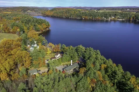165 West Shore Road Auburn ME 04210