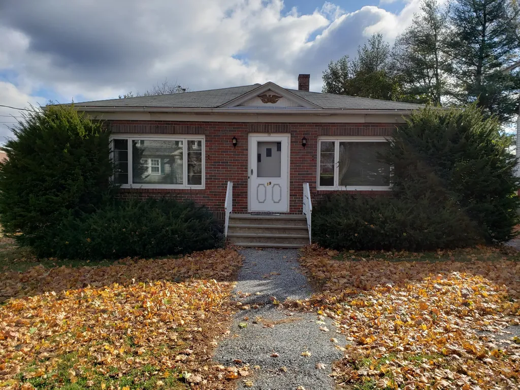 19 Franklin Street Lewiston ME 04240
