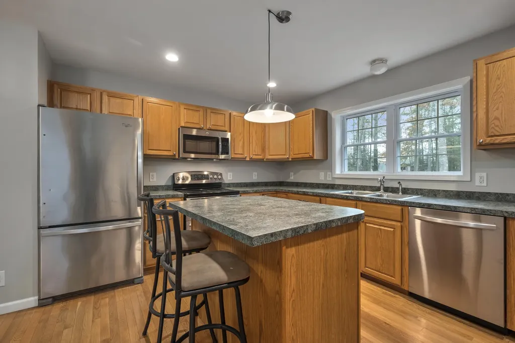 154 Arboretum Park Drive Warren ME 04864