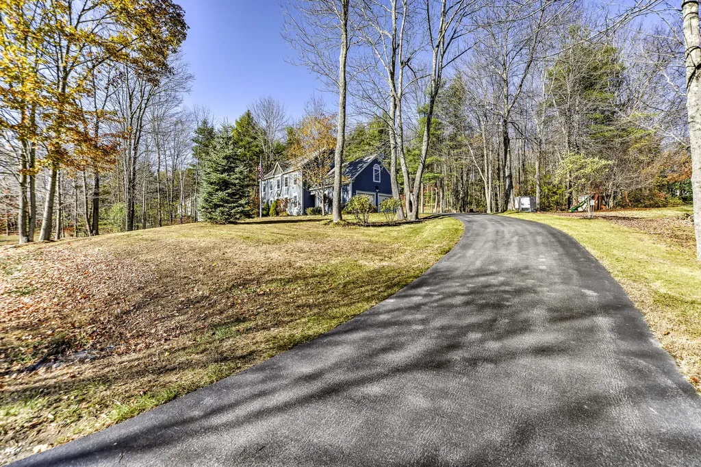 25 Pheasant Lane Gorham ME 04038