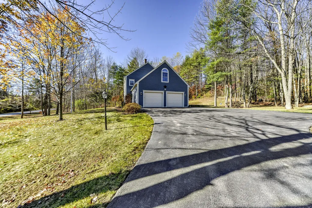 25 Pheasant Lane Gorham ME 04038