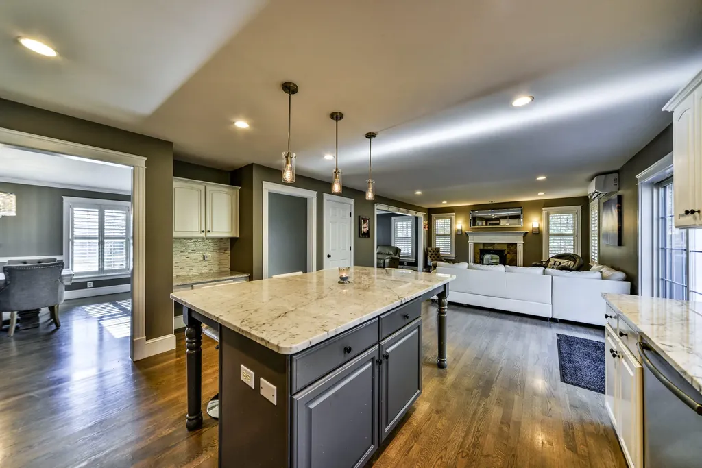25 Pheasant Lane Gorham ME 04038