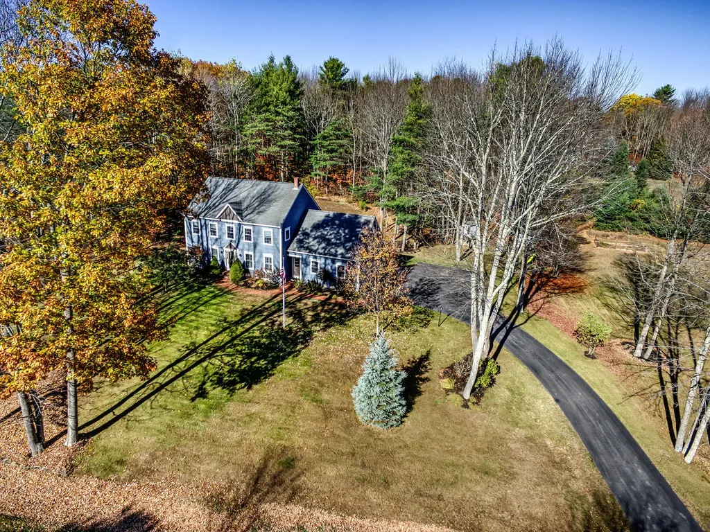 25 Pheasant Lane Gorham ME 04038