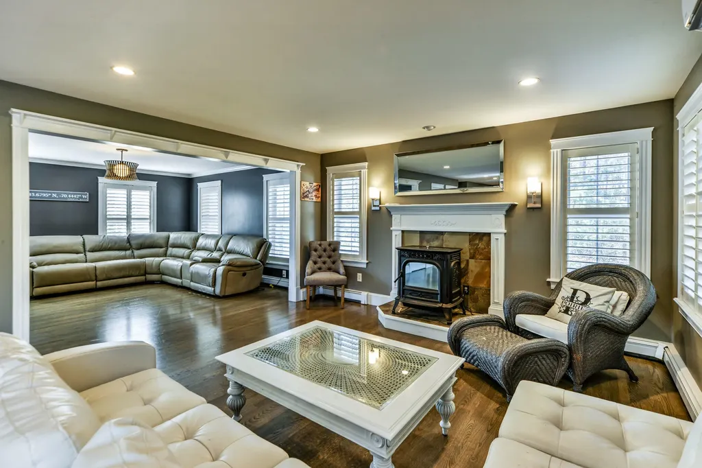 25 Pheasant Lane Gorham ME 04038