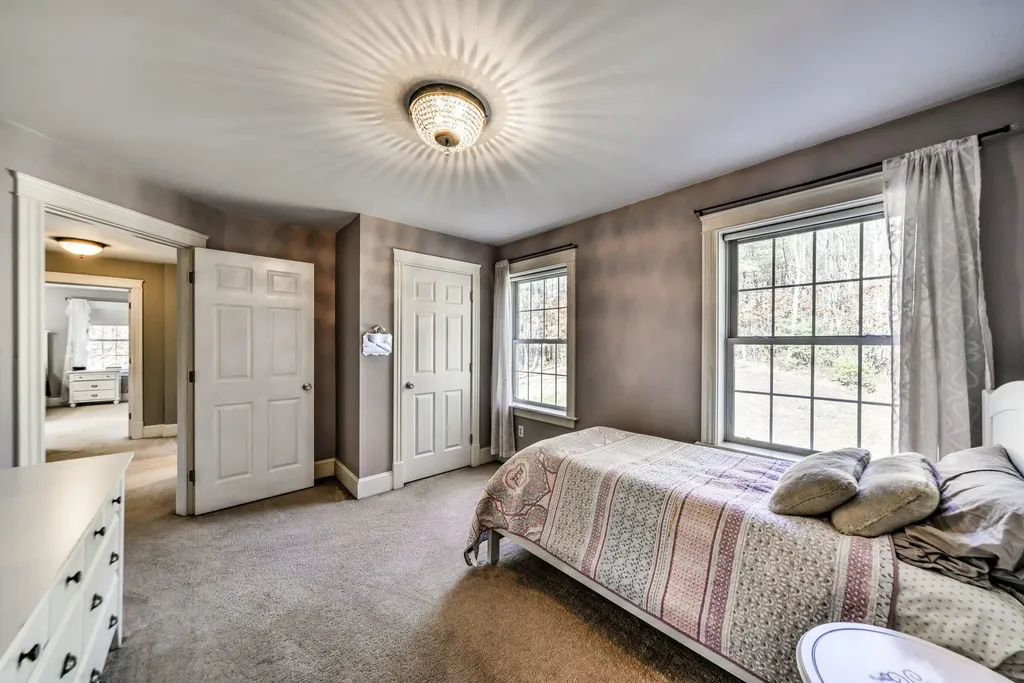 25 Pheasant Lane Gorham ME 04038