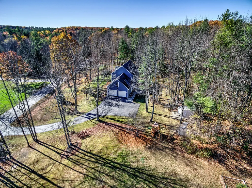 25 Pheasant Lane Gorham ME 04038